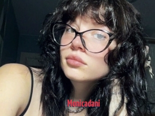 monicadani X Cam