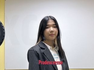 prudenceesse X Cam